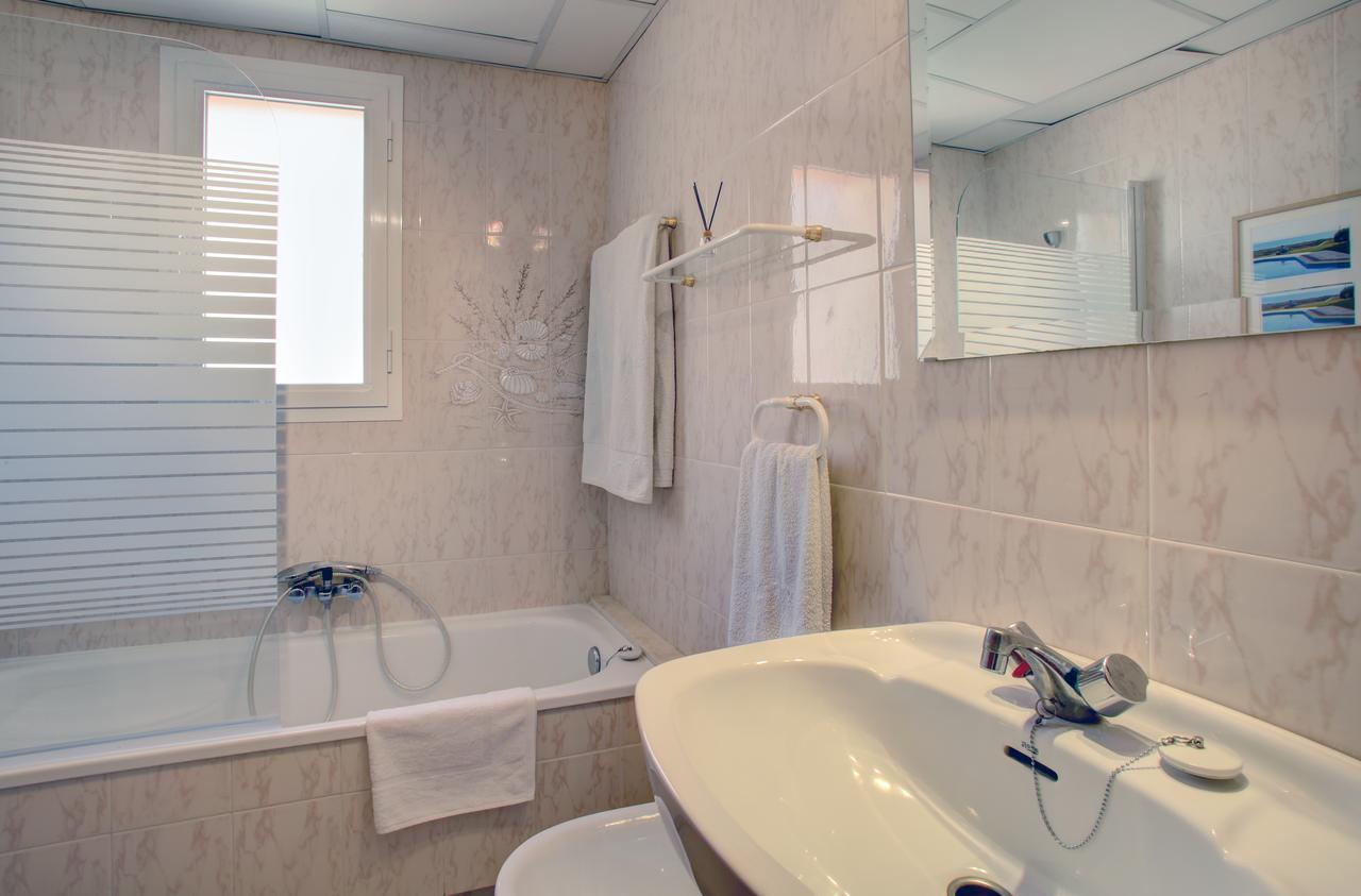 Marina Bay Playa Del Cristo Apartment Estepona Luaran gambar